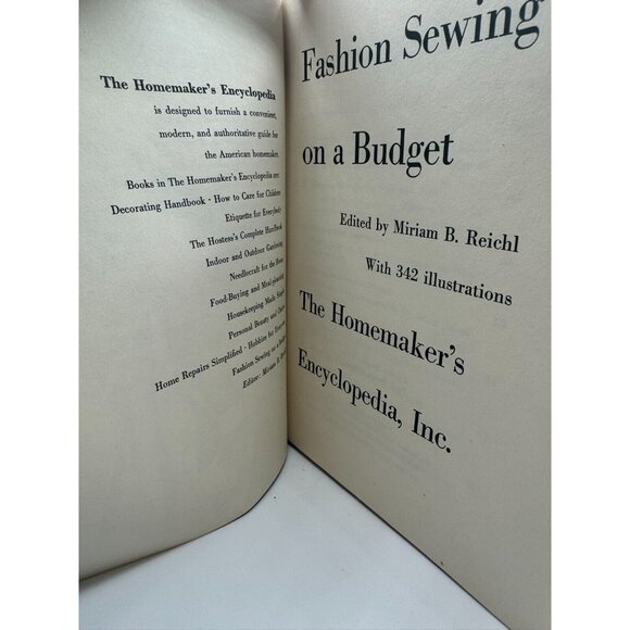 1952 Hardcover The Homemaker's Encyclopedia FASHION SEWING ON A BUDGET 342 Illus - Picture 5 of 5